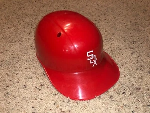 Chicago White Sox Vintage 70s 80s Full Size Red Souvenir Plastic Batting Helmet - Bild 1 von 3