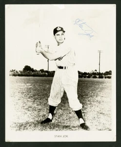 1958 TORONTO MAPLE LEAFS TEAM ISSUED PHOTOGRAPH STAN JOK 8X10 AUTOGRAPHED AUTO - Imagen 1 de 2