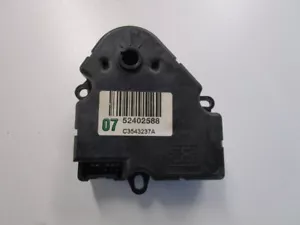 2003-2006 YUKON DENALI SILVERADO BLEND DOOR MOTOR ACTUATOR 52402588 OEM - Picture 1 of 3