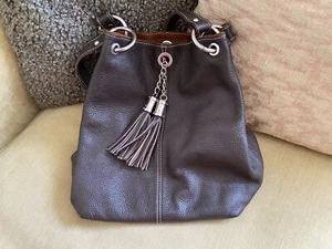 Italian Leather Bucket Style Tassels Double Handle Medium / Large Shoulder Bag - Picture 1 of 13