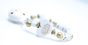 ❤ Schnullerkette mit Namen Mädchen Arabisch ما شاء الله Mashallah Weiss Gold ❤ - Bild 1 von 7