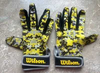 Guantes de receptor de fútbol americano - Wilson cumple con los estándares SFIA Super Grip Foto 1 de 4