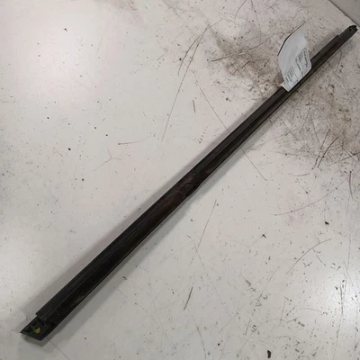 Fiat 500 Door Glass Window Weather Strip Trim Front Left Driver  2016 2017 - Image 1 of 4