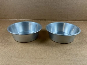 2 teglie da forno vintage VIKO alluminio 8" x 2-3/4" made in USA - Foto 1 di 12