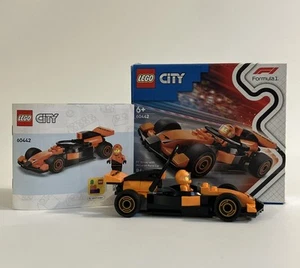 LEGO CITY: Pilota di Formula Uno di F1 con Auto da Corsa Mclaren (60442) Completo - Foto 1 di 20