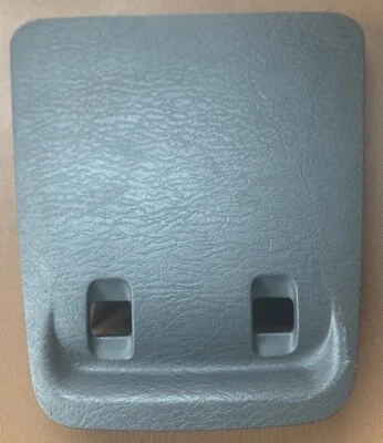 2007 Jeep Liberty  OEM Rear Console Trim P5GP28XDHAE - Изображение 1 из 4