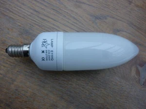 LED Glühbirne 9 W Kerze E 14 warmweiß NEU - Bild 1 von 3