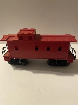 Lionel Caboose Red Unmarked - Image 1 of 4