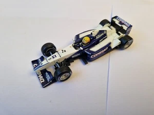 HOT WHEELS 1/43 CLASSIC WILLIAMS FW23 RALF SCHUMACHER 2001 DIECAST F1 RACING CAR - Picture 1 of 3