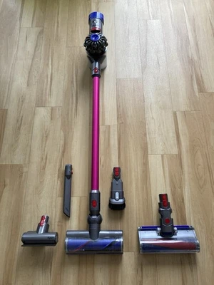 Dyson V8 Absolute Cordless Vacuum Cleaner Fuchsia - Image 1 of 4