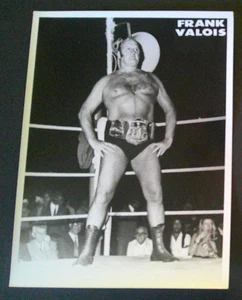 Frank Valois Photo (anni '60) Pro-Wrestling File Pix, 7 x 9,5 pollici - Foto 1 di 1