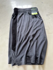 Tek Gear graue Herrenshorts schwarz gestreift Größe 2XB - Bild 1 von 2