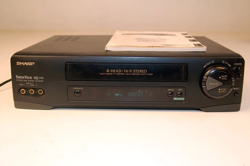 Sharp - MH641GM VHS Videorecorder mit Fernbedienung + Anleitung - Bild 1 von 3