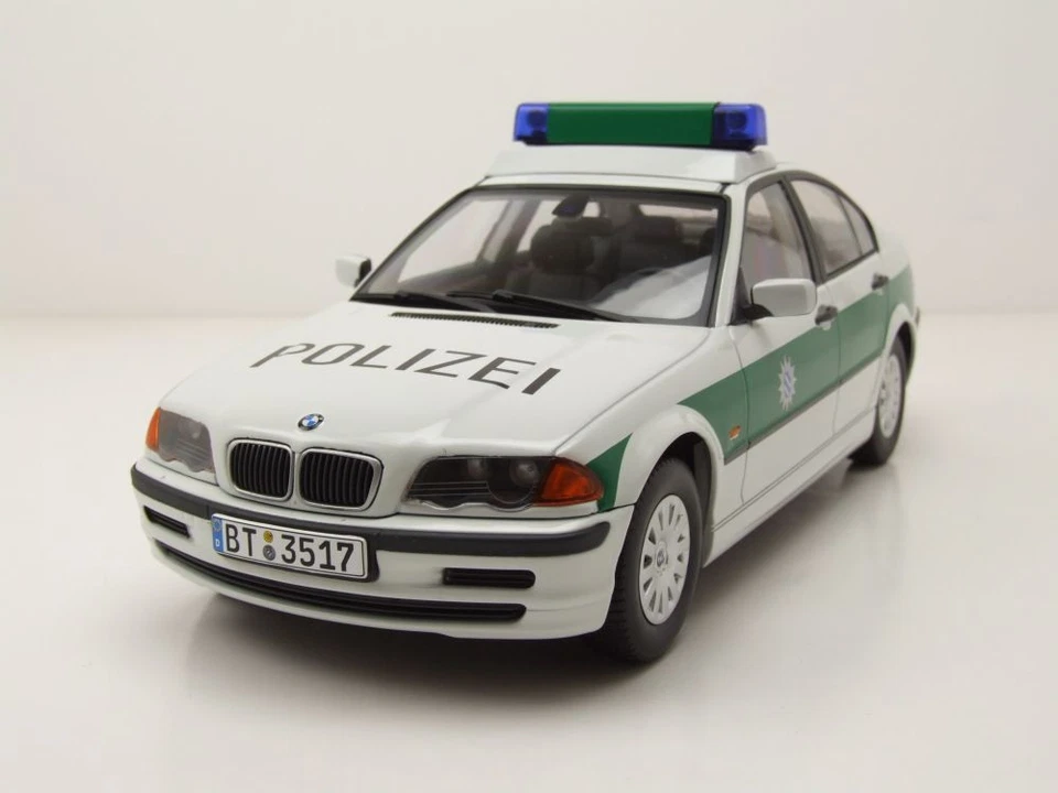 BMW 3er E46 Limousine Polizei 1999 weiß grün Modellauto 1:18 KK Scale - Bild 1 von 4
