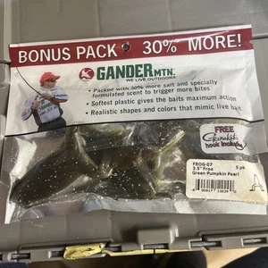 Gander Mtn 3.5" RANA Cebo Suave Salado VERDE CALABAZA PERLA 5 Pk CON GANCHO - Imagen 1 de 11