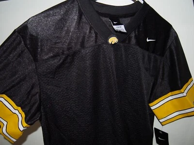 Iowa Hawkeyes Official Licensed Collegiate Product By Nike Sizes S,M,L,XL Youth - Image 1 of 4