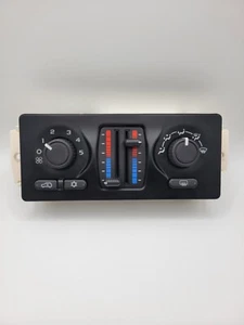 2005-2007 Cadillac Escalade Sierra Silverado AC Heater Climate Control 15832313 - Picture 1 of 4