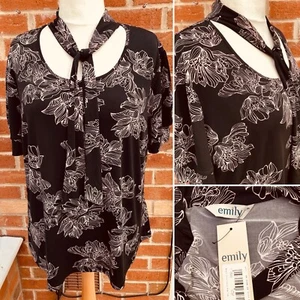 EMILY BNWT Size 24 Black Pink Floral Blouse Stretchy Top Autumn Winter Wear S4 - Picture 1 of 7