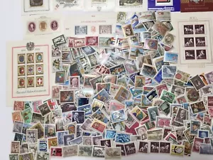 AUSTRIA - 1000 FRANCOBOLLI - TUTTI DIVERSI - NUOVI/NH - CON BLOCCHI E MINI FOGLI - Foto 1 di 12