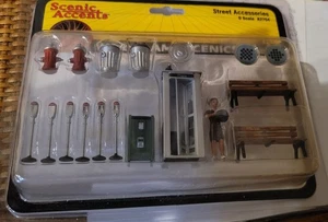 New Woodland Scenics A2764 0 Scale Scenic Accents Street Accessories 18 pieces - Picture 1 of 2