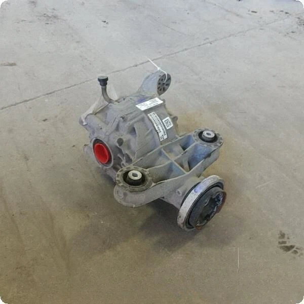 2015-2020 Dodge Charger Challenger RWD Rear Differential Carrier 2.62 Ratio OEM - Image 1 of 4