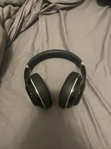 Beats by Dr. Dre Studio2 Studio Wireless Headphones - Glossy Black - Picture 1 of 8