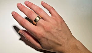 Oura Ring 3 – Finitura Oro – Taglia uomo– NUOVO / COME NUOVO - Foto 1 di 2