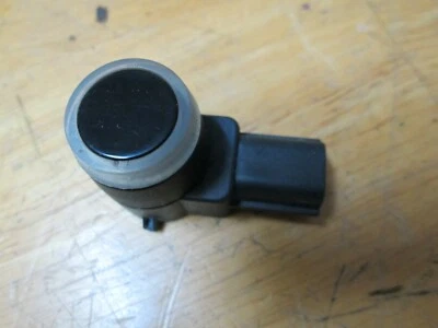 2010 2016 CADILLAC SRX Rear Park Parking Sensor  25855501 - Image 1 of 4