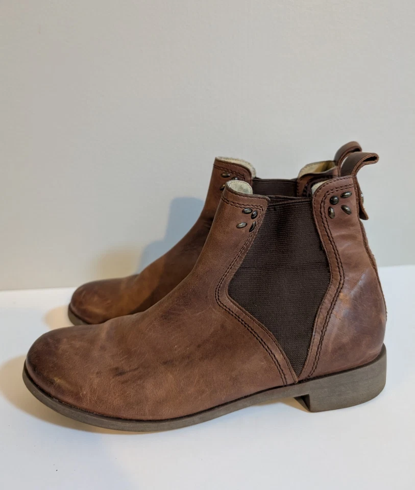 Olukai Womens Size 7 Boots Kualona Brown Leather Ankle Chelsea Stud Shoe Slip On - Image 1 of 4