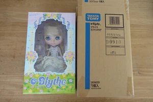 Love and More Neo Blythe Doll NEW Authentic Takara Tomy CWC Limited UK Seller!! - Picture 1 of 5