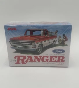 Moebius Models 1208, 1:25, 1971 Ford Ranger XLT Model Pickup Truck Kit Sealed - Picture 1 of 5