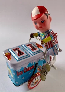 Vintage Windup Spielzeug Eis Verkäufer Dose Litho Pedal Wagen Sammlerstück Aufziehen - Bild 1 von 9