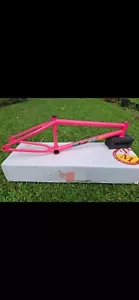 S&M Mike Huckers Hot Pink Signature BMX Frame - Picture 1 of 3