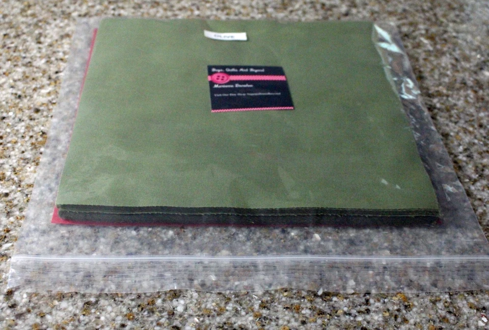 Capa Pastel Oliva Sólido 10 x 10" MDG 40 Pack - Foto 1 de 1