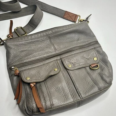 * Edgy Upscale FOSSIL 钱包 斜挎包 摩根大象 灰色 皮革 旅行者 Xbody — 第 1/4 张图片