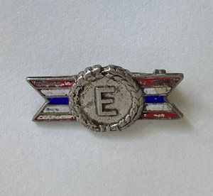 Vintage WWII Sterling Silver E for Excellence Army Navy Production Award pin - Picture 1 of 8