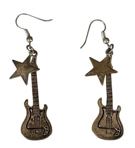 Markenlos Silber Gitarre Instrument Ohrhänger mit Stern 2,5" Höhe - Bild 1 von 5