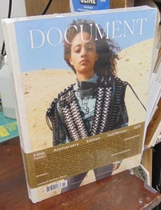 Vogelson's DOCUMENT JOURNAL #11, Selena Forrest x Zoe Ghertner / SEALED - Picture 1 of 2