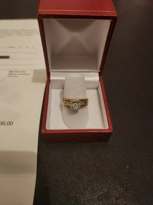 10K冲压黄金钻石戒指明亮式钻石镶嵌评估纸 — 第 1/4 张图片