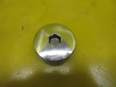 OEM 04-10 KAWASAKI VULCAN 2000 VN2000 LEFT CLUTCH SIDE ENGINE MOTOR COVER PLUG  - Image 1 of 3