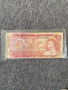 Canadian $2 dollar bill - Picture 1 of 2