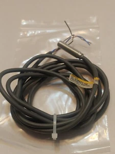Omron TL-X1R5C1-GE Proximity Switch Sensor 12 to 24VDC - Picture 1 of 3
