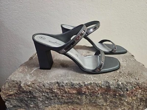 Sandalias FIONI TALLA 7 (NUEVAS) plateadas sin etiquetas INVPV2089 - Imagen 1 de 3