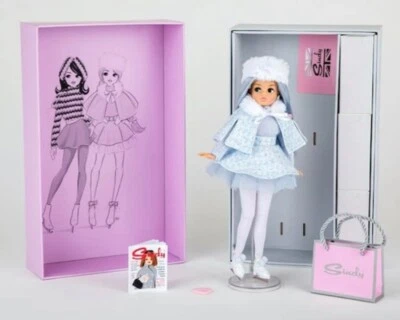 SINDY COLLECTORS DOLL 'ICE SKATER' 2020 RARE BNIB - Image 1 of 2