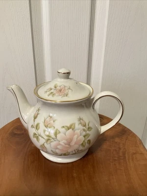 Bule inglês vintage Sadler Windsor com padrão de rosa selvagem pêssego - Imagem 1 de 4