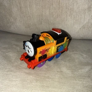 Trackmaster Nia Paint Splatter Motorized Train Engine funktioniert!  2021 - Bild 1 von 6