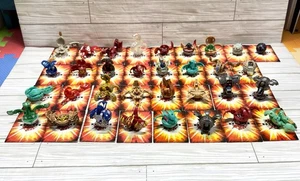 Bakugan Transforming Konvolut 33 Actionfiguren Battle Brawlers - lesen - A8 - Bild 1 von 15