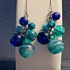 VINTAGE AQUA/BLUE GLASS BEAD CHA CHA WATERFALL SILVER DANGLE HOOK EARRINGS - Picture 1 of 11