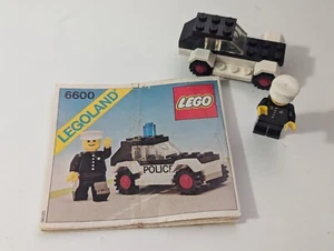 LEGO Classic Police Car # 6600 (1981) w/ Instructions, No Decals & Blue Light - Picture 1 of 4