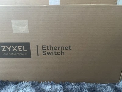 Zyxel XGS4600-32F 24-Port Layer 3 Managed Stackable Gigabit SFP Switch - Image 1 of 2